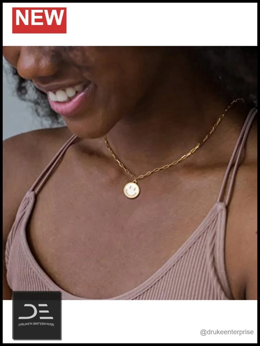 Smile Pendant Necklace Paperclip Chain Cute Round Pendant Preppy Jewelry for